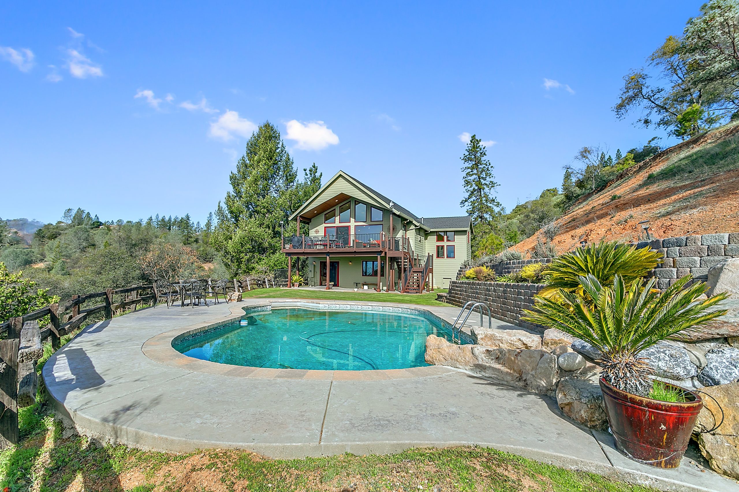 Auburn Real Estate - Cheryl Harding