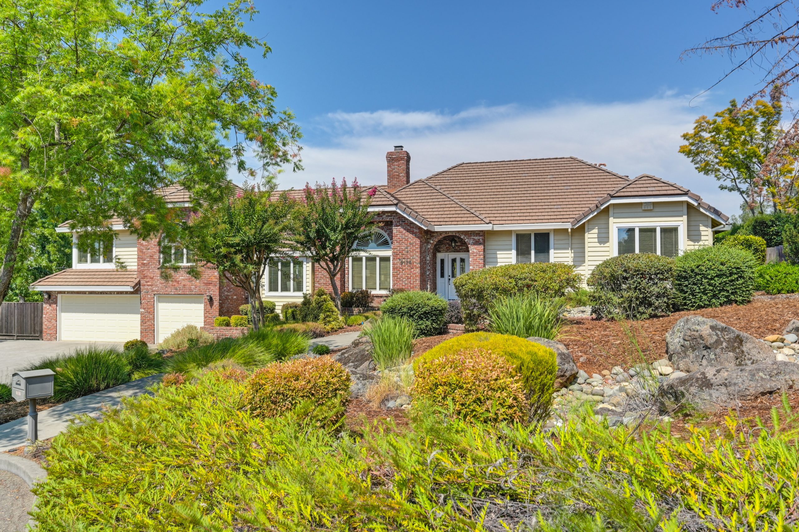 Granite Bay Homes - Cheryl Harding